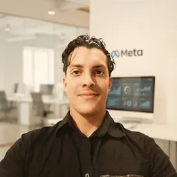 Pedro Nuñez, desarrollo web y posicionamiento en Zenith